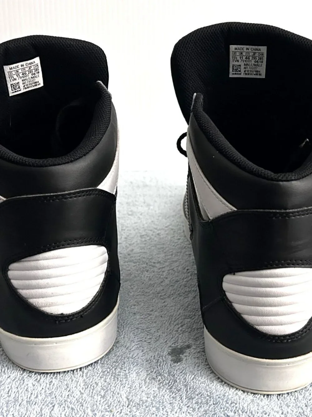 ADIDAS - Picture 6 of 12